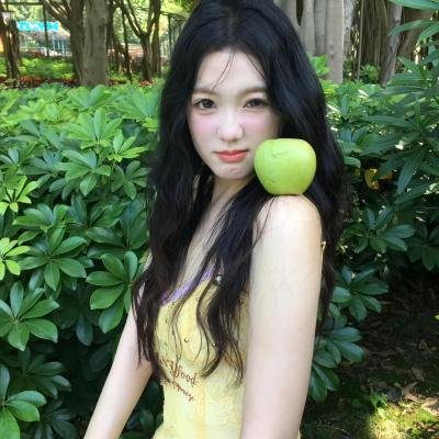 想被拥抱的12个女人